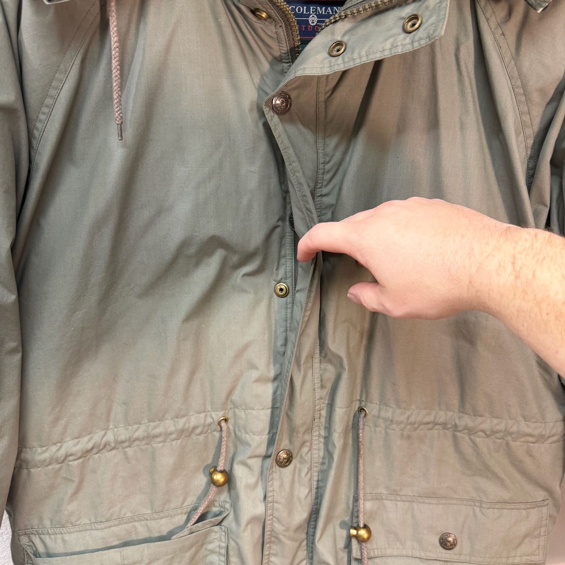 Vintage down filled Coleman Outdoors Parka Jacket Medium Olive Green Plaid Lined 7