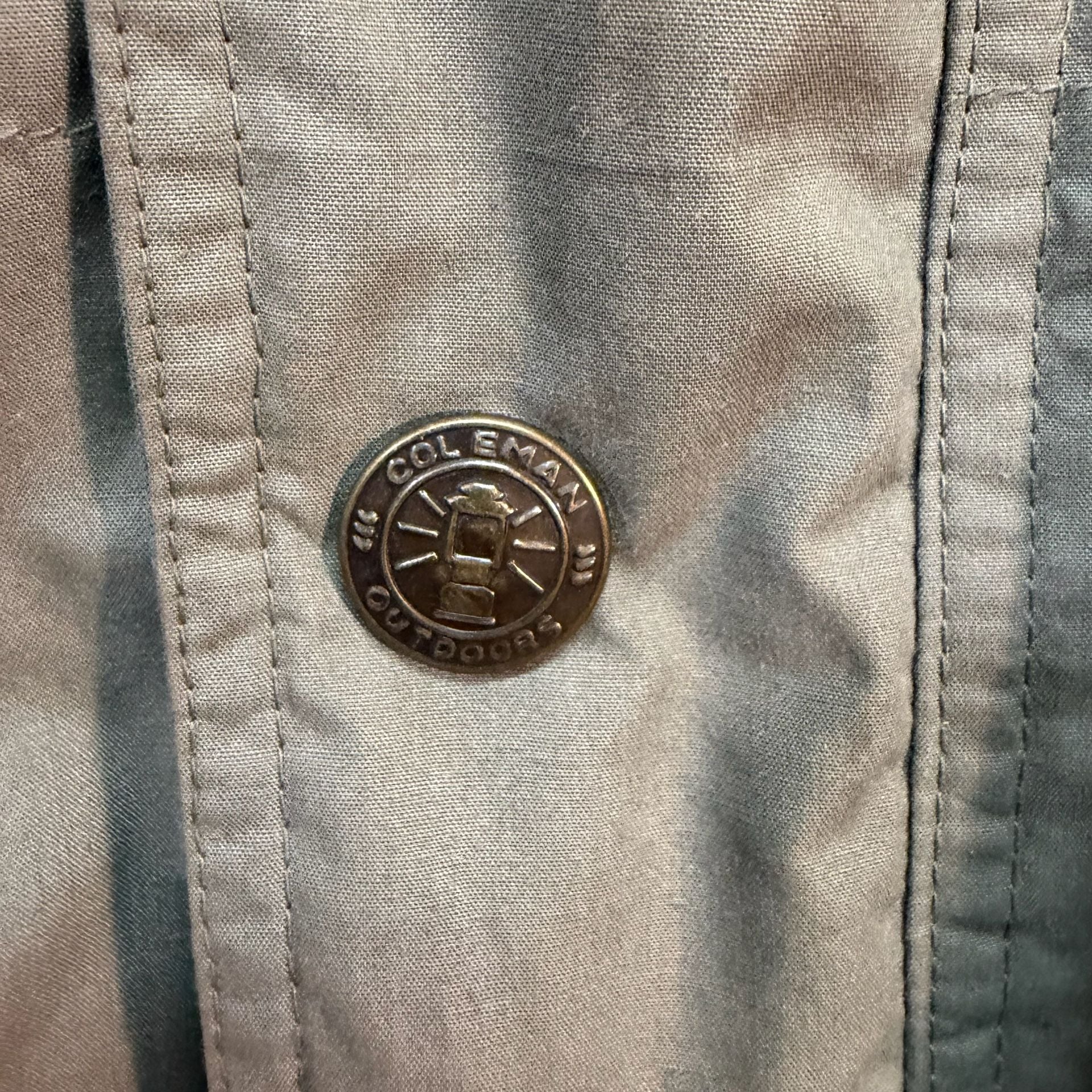 Vintage down filled Coleman Outdoors Parka Jacket Medium Olive Green Plaid Lined 8