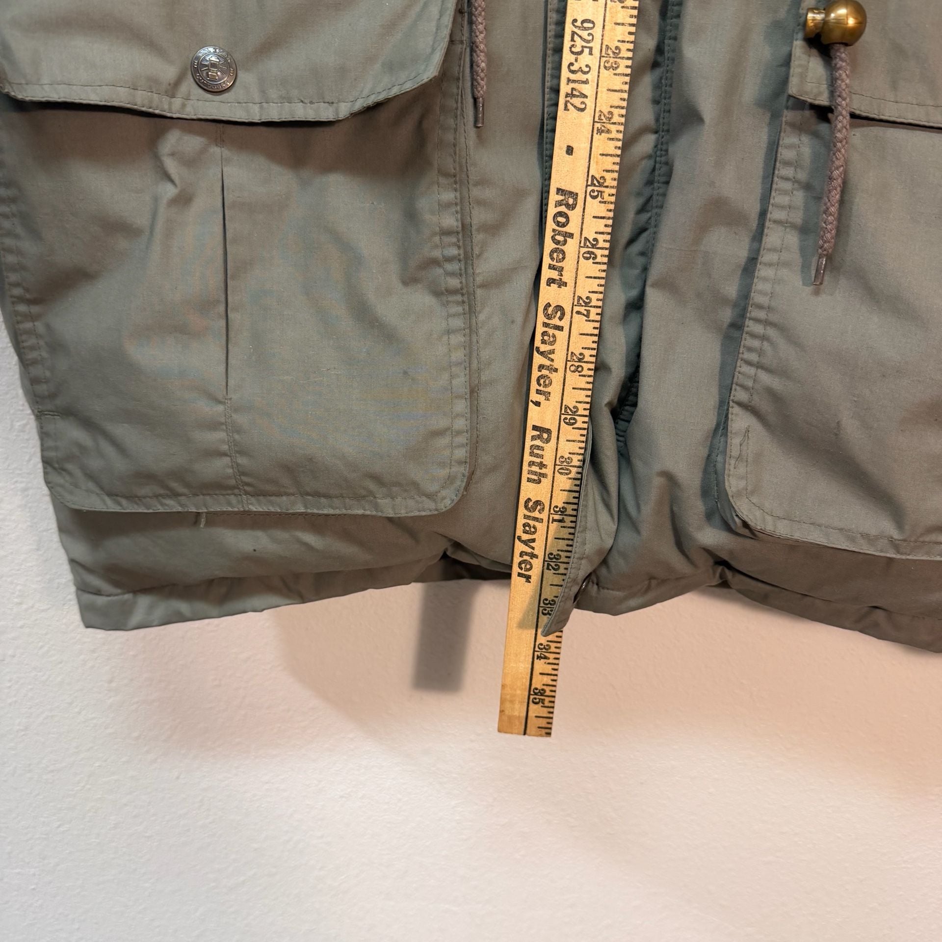 Vintage down filled Coleman Outdoors Parka Jacket Medium Olive Green Plaid Lined 10