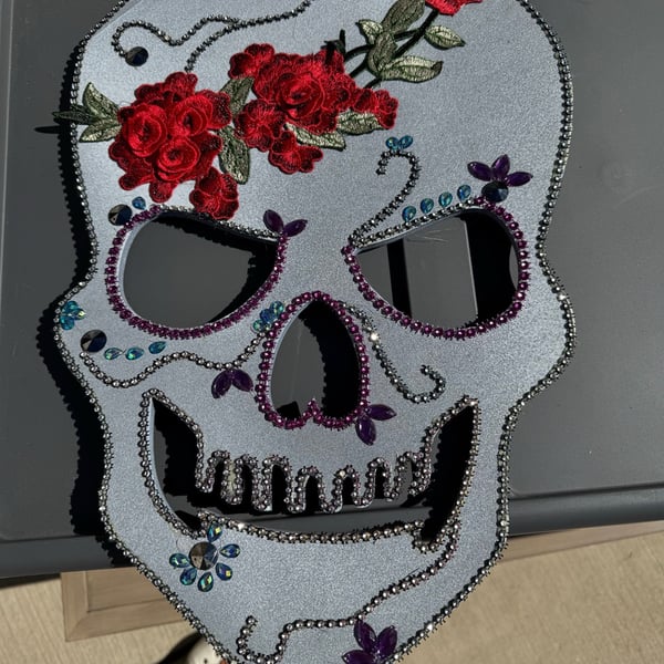 Day Of The Dead Sugar Skull Wall Hanging With Roses