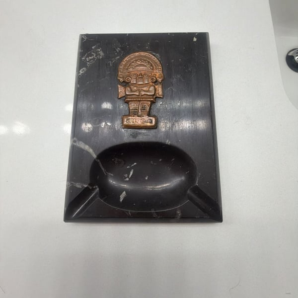 Vintage Peruvian Black Marble Ash Tray With Copper Tumi Figurine