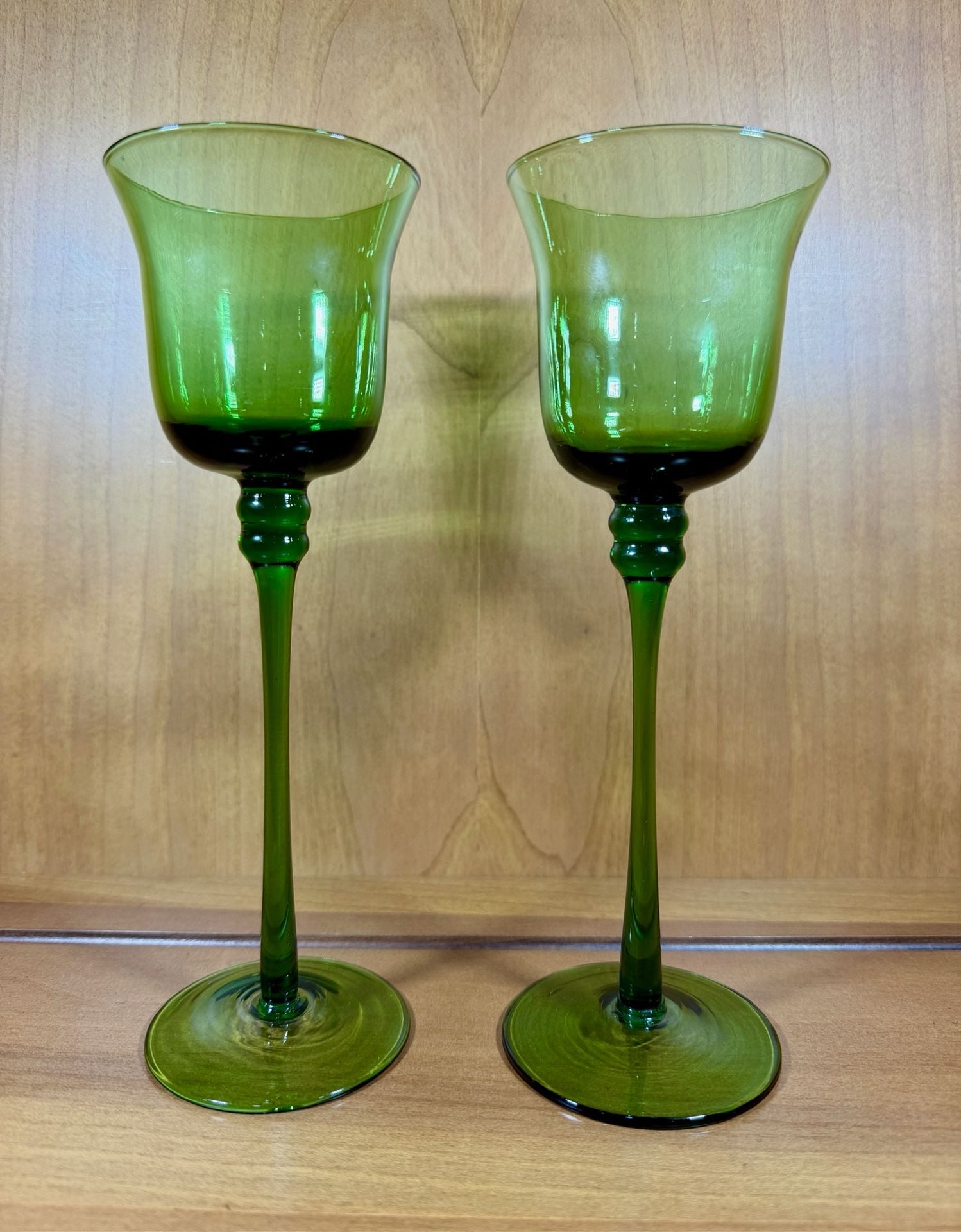 PartyLite Radiant Glow Stemmed Votive Holder Green Glass Pair 1