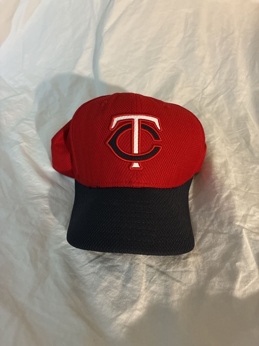 New Era Minnesota Twins 59FIFTY Size 7 1/4 Red Navy Fitted Hat 2