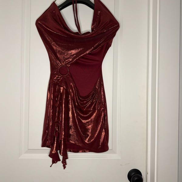 Windsor Halter Mini Dress Size M Burgundy Metallic Cowl Neck O-Ring Cutout