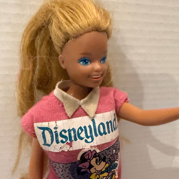 Mattel Heart Family Mom Disneyland Vintage Doll