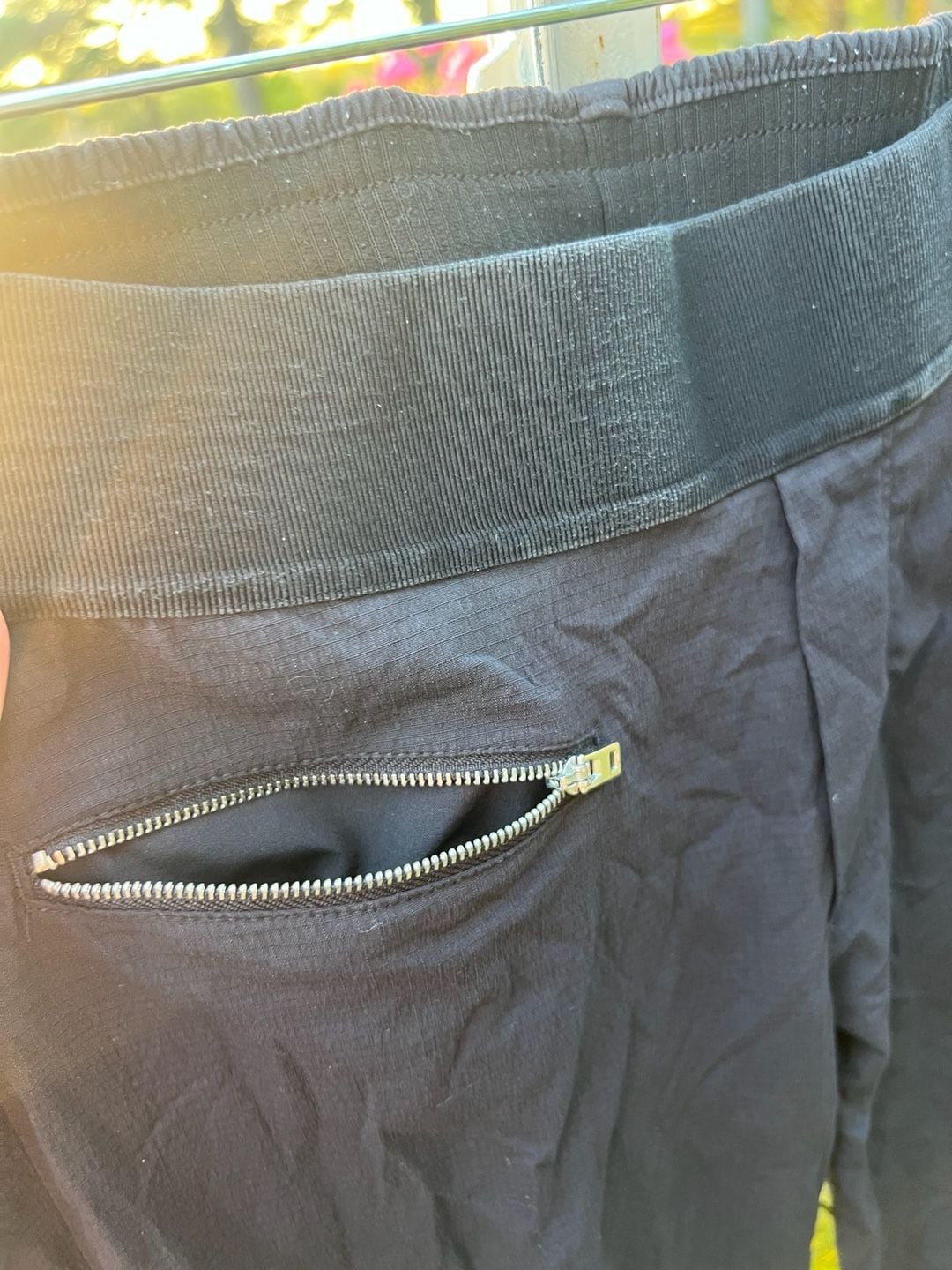 Athleta Mod Trekkie Pants Size S Black Zip Pocket 3