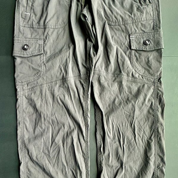 L.L. Bean Cargo Pants Size XS Petite Gray Nylon