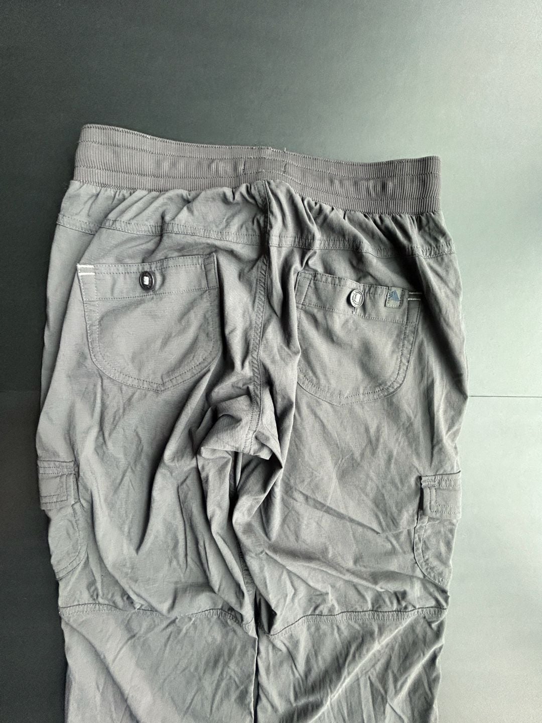 L.L. Bean Cargo Pants Size XS Petite Gray Nylon 11
