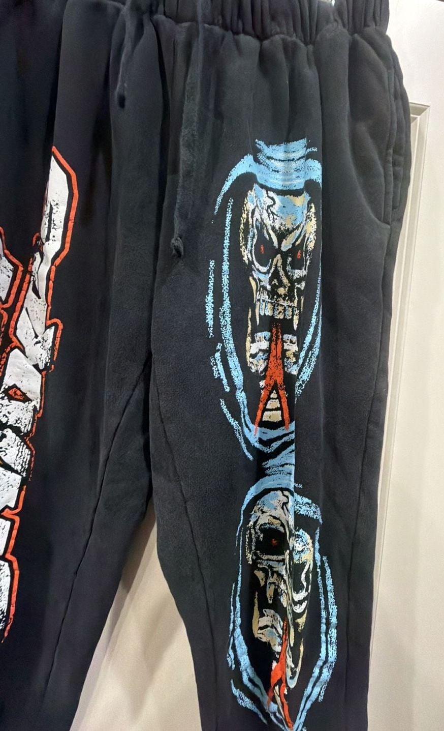 Cheatin Snakes Worldwide Graphic Sweatpants Size L Black 3