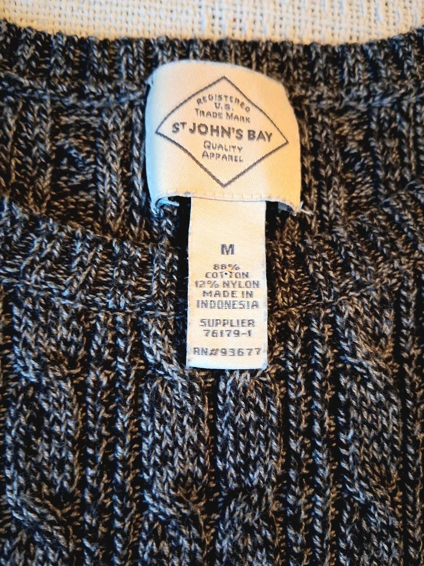 St. John's Bay Gray Cable Knit Sweater 3