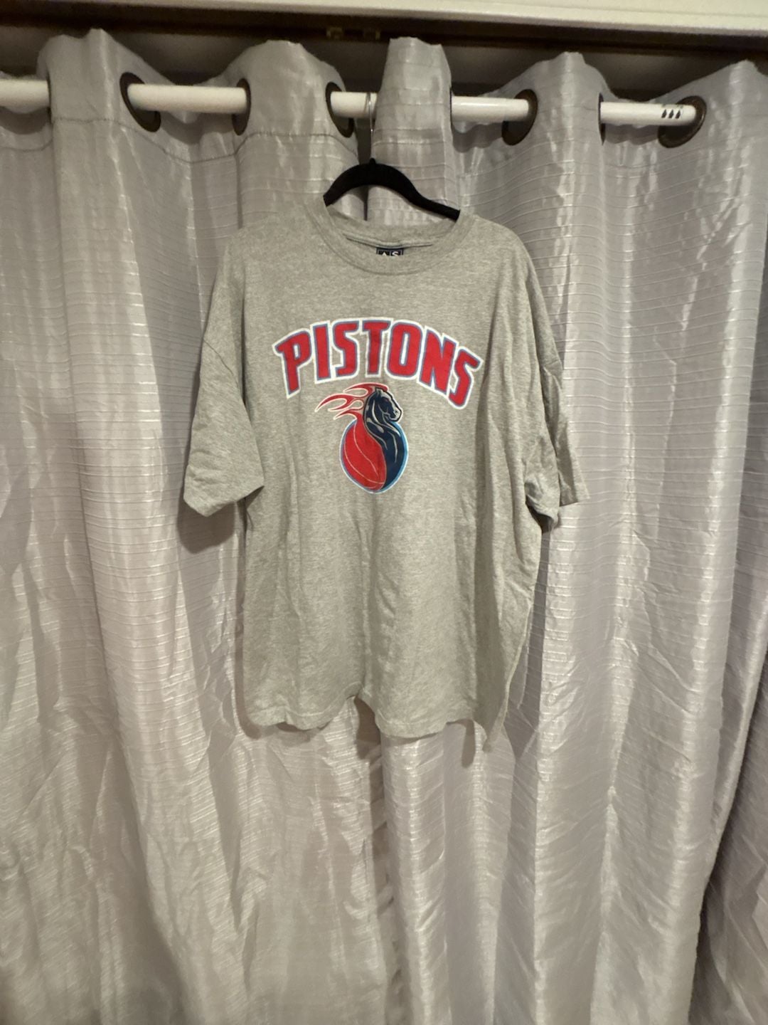 AS Sports Detroit Pistons T-Shirt Size XX-Large Grey Basketball Tee 2