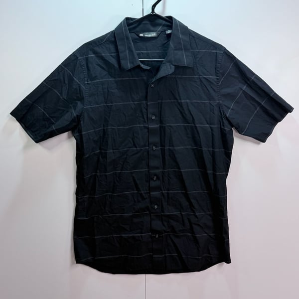 TravisMathew Short Sleeve Button Up Shirt Size M Black Striped