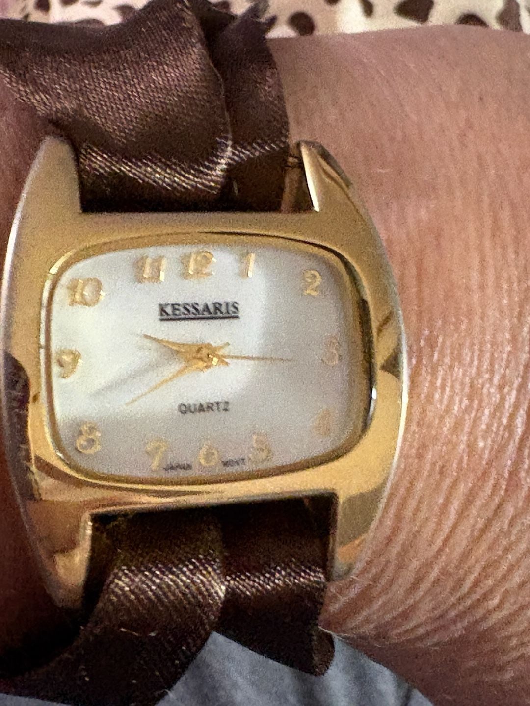 Kessaris Interchangeable Strap Watch Set Gold Tone Mother Of Pearl 4