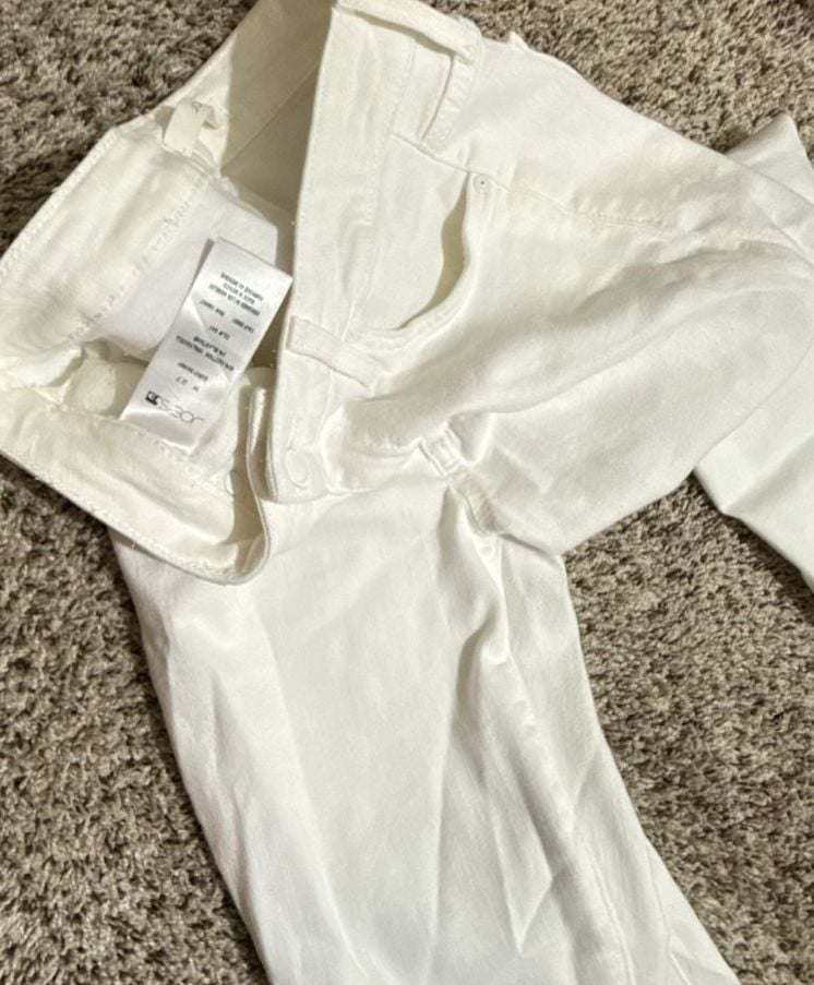 Joe's Jeans Skinny Ankle Jeans Size 27 White Raw Hem 6