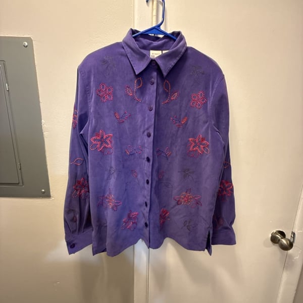 Koret Button Down Shirt Size L Purple Floral Embroidered Long Sleeve