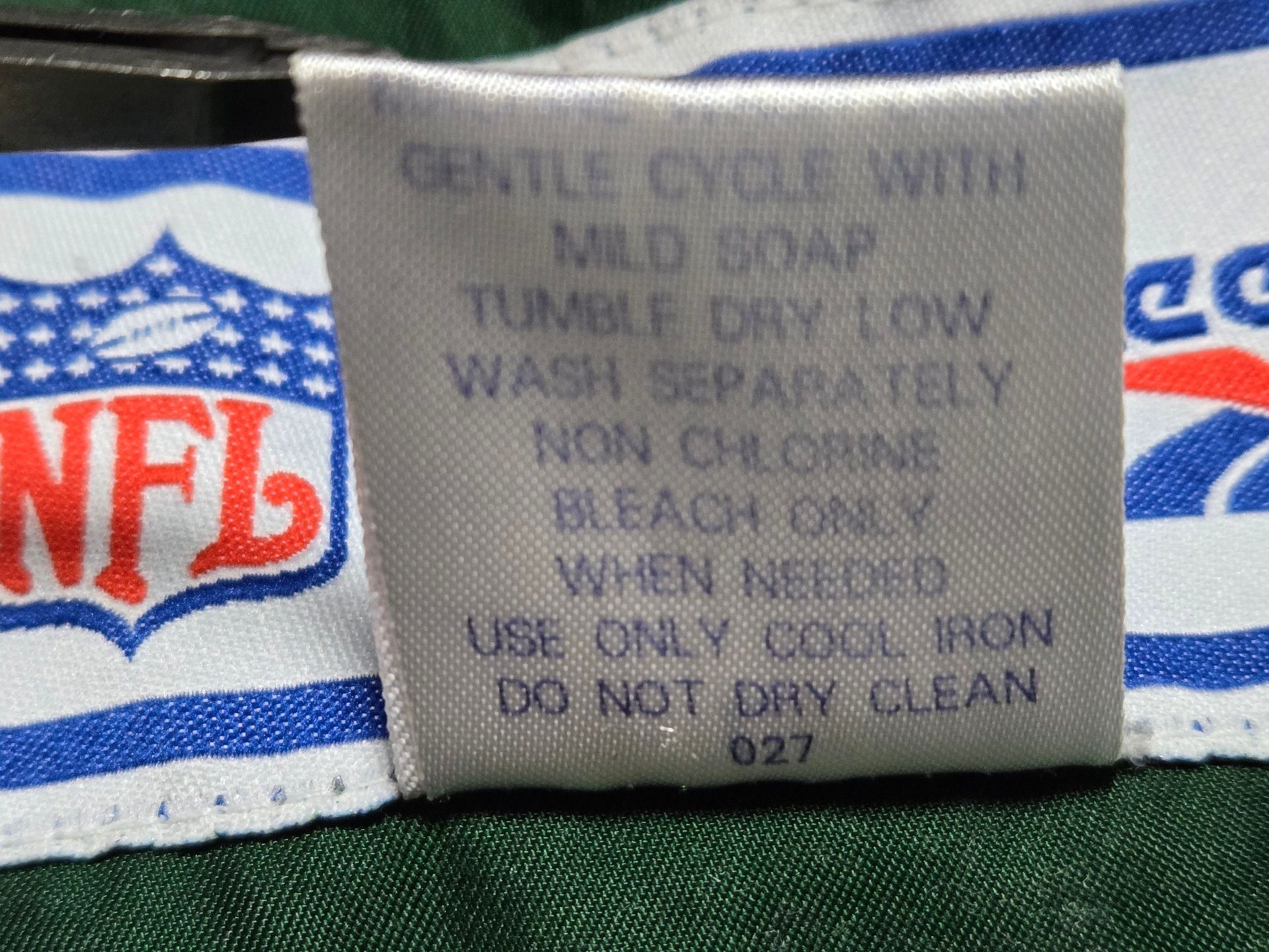 Vintage 1990s Reebok NFL Pro Line Green Bay Packers Windbreaker Pullover Jacket 9
