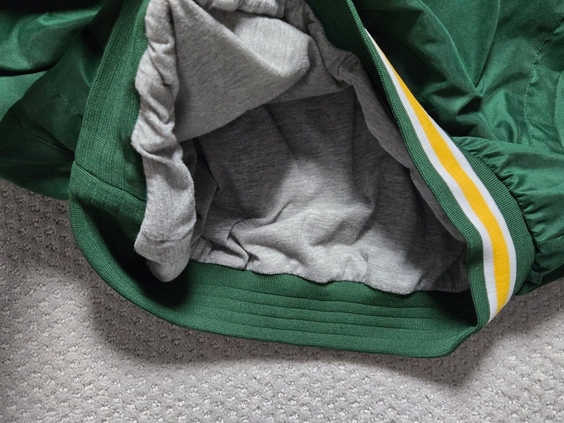 Vintage 1990s Reebok NFL Pro Line Green Bay Packers Windbreaker Pullover Jacket 16