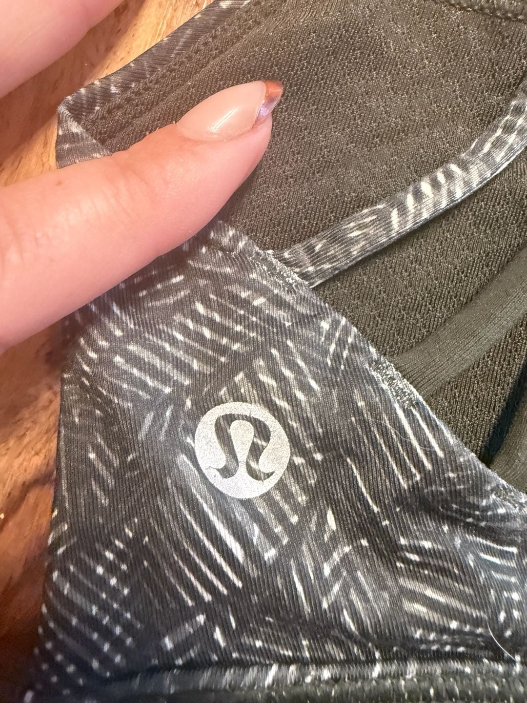 Lululemon Free To Be Wild Bra Size 4 Gray Palm Leaf Print 4