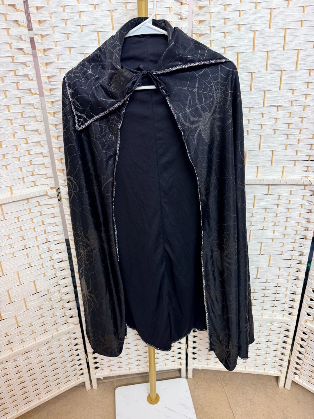 Fun World Spiderweb Hooded Cape Black Metallic Silver Adult 2