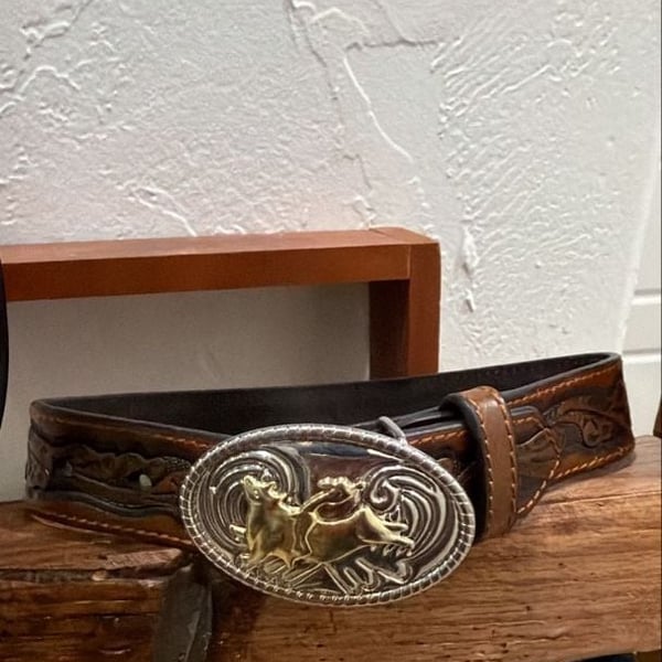 Nocona Tooled Bull Rider Western Belt Size 18 Brown Leather Buckle