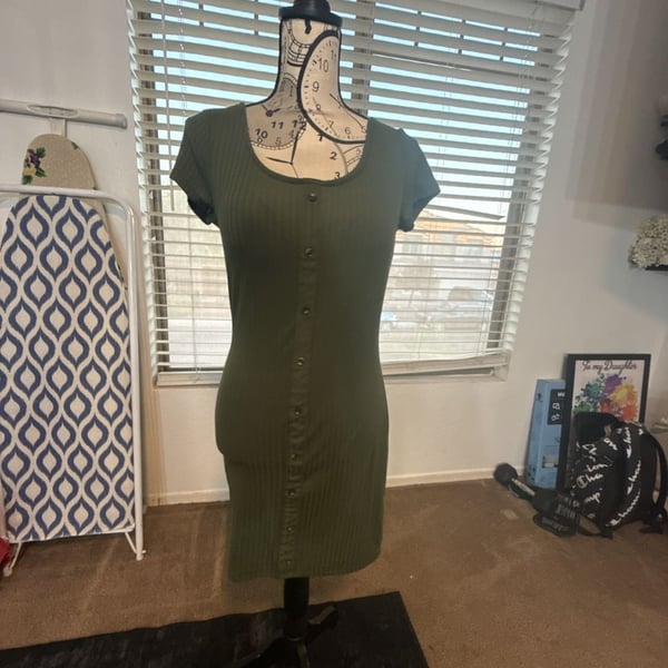 No Boundaries Ribbed Dress Size M 7-9 Olive Green