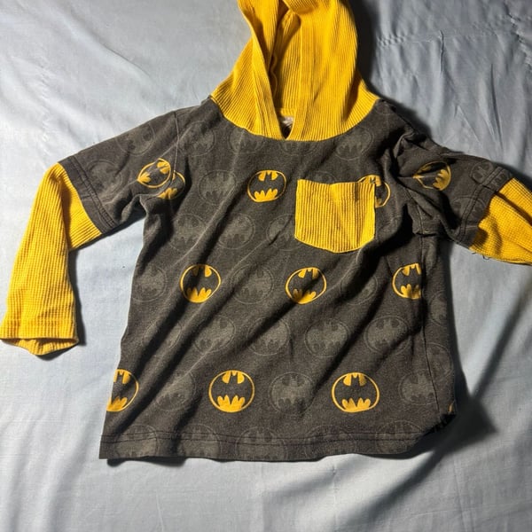 Batman Hoodie Size 3T Gray Yellow Logo Pocket