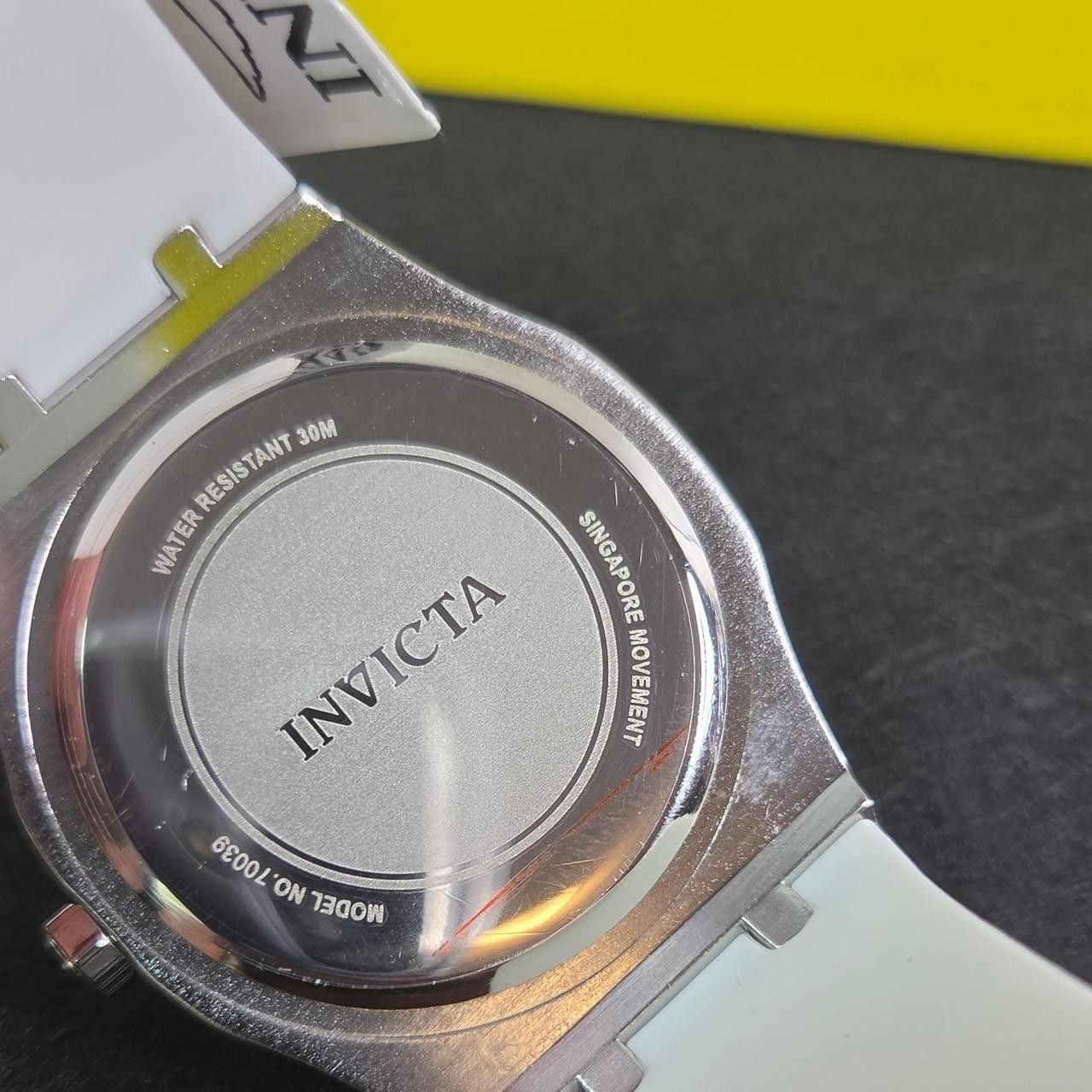 Invicta Speedway Rim Watch Model 70039 White Rubber Strap 6