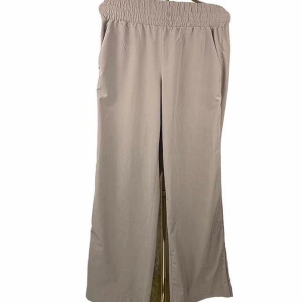 Spanx On The Move Wide Leg Pant Size S Beige Casual Trousers