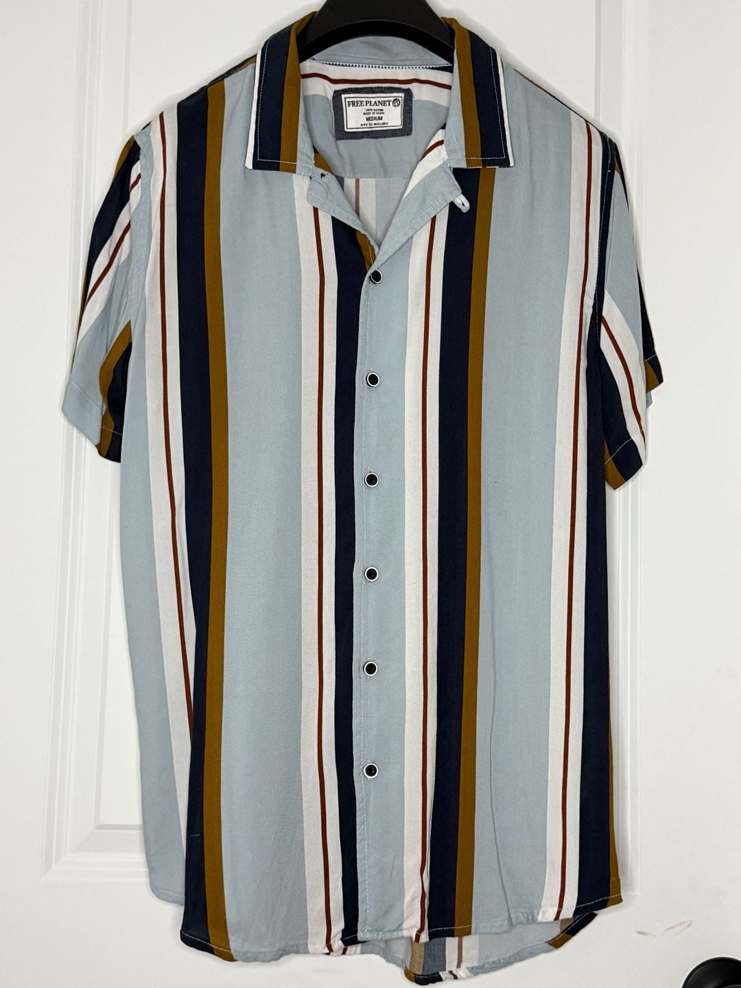 Free Planet Short Sleeve Button Up Shirt Size Medium Blue Striped Rayon 2