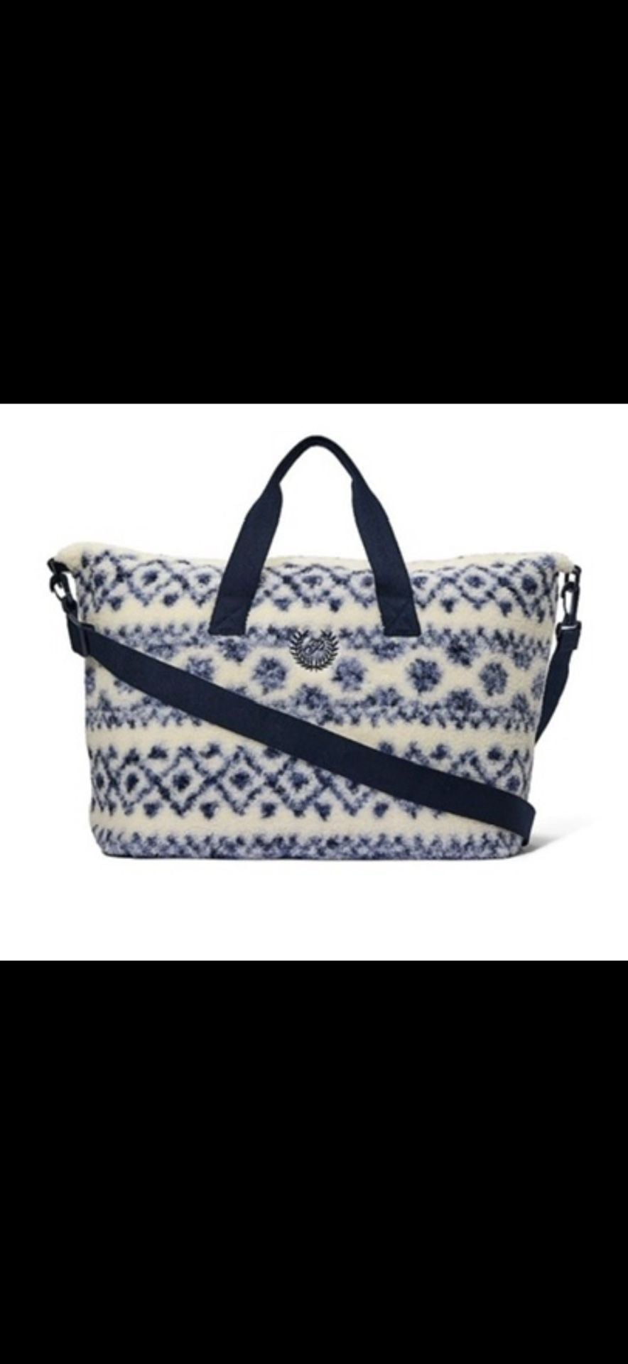 PINK Victoria's Secret Cozy Plush Weekender Bag Blue White Fair Isle 4
