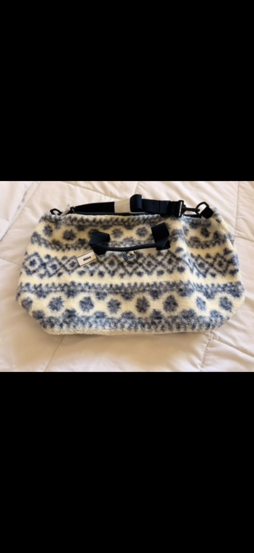 PINK Victoria's Secret Cozy Plush Weekender Bag Blue White Fair Isle 6