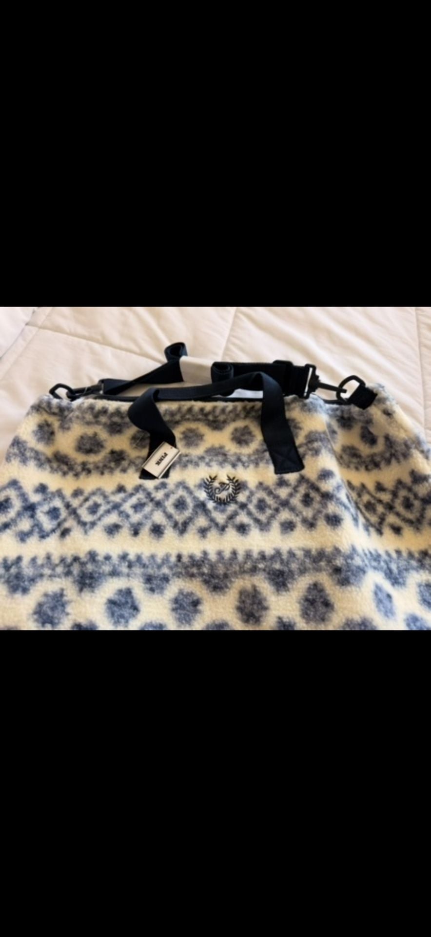 PINK Victoria's Secret Cozy Plush Weekender Bag Blue White Fair Isle 8