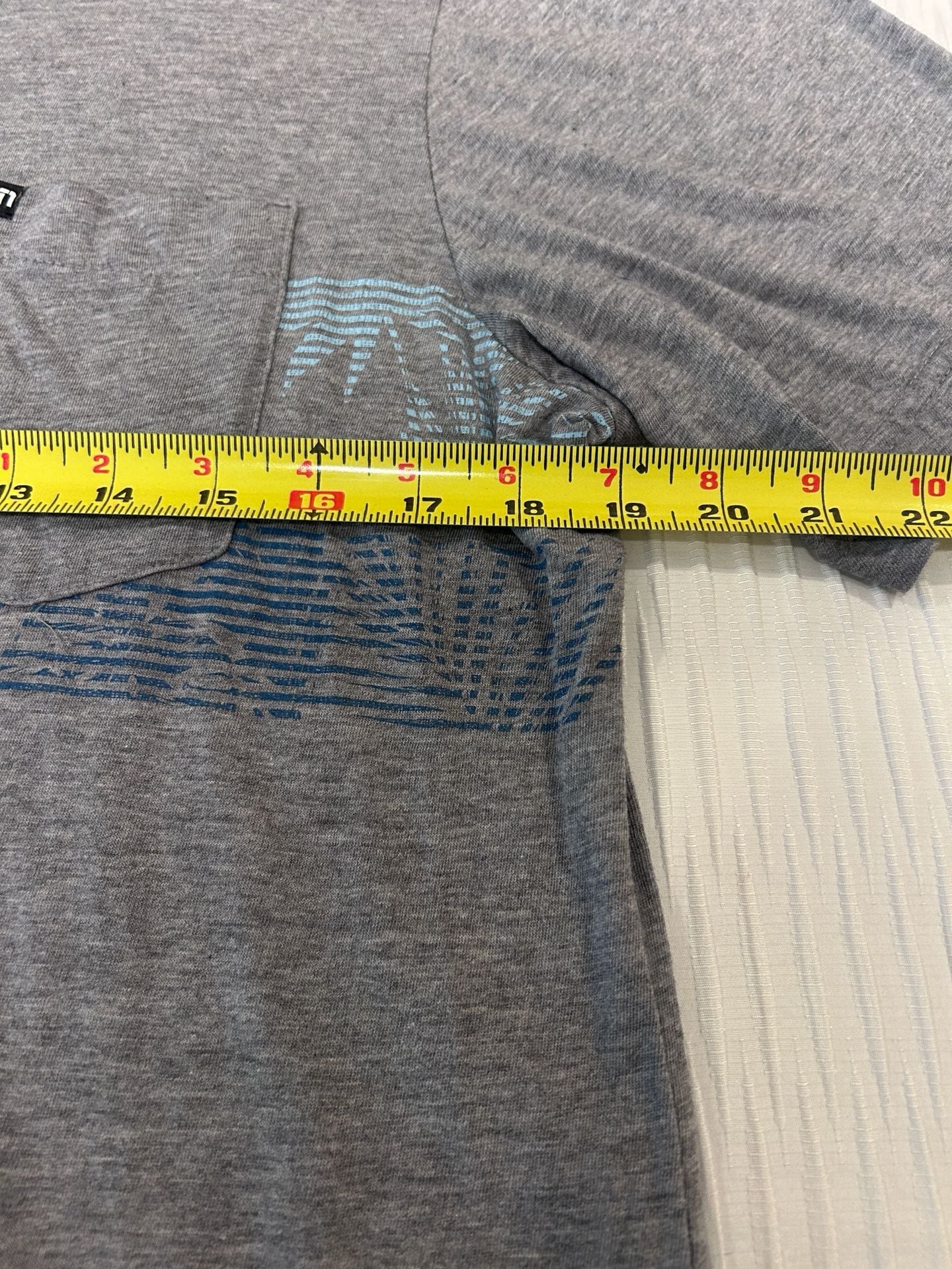 TravisMathew Secluded Spot Tee Size L Gray Pocket Graphic T-Shirt 8