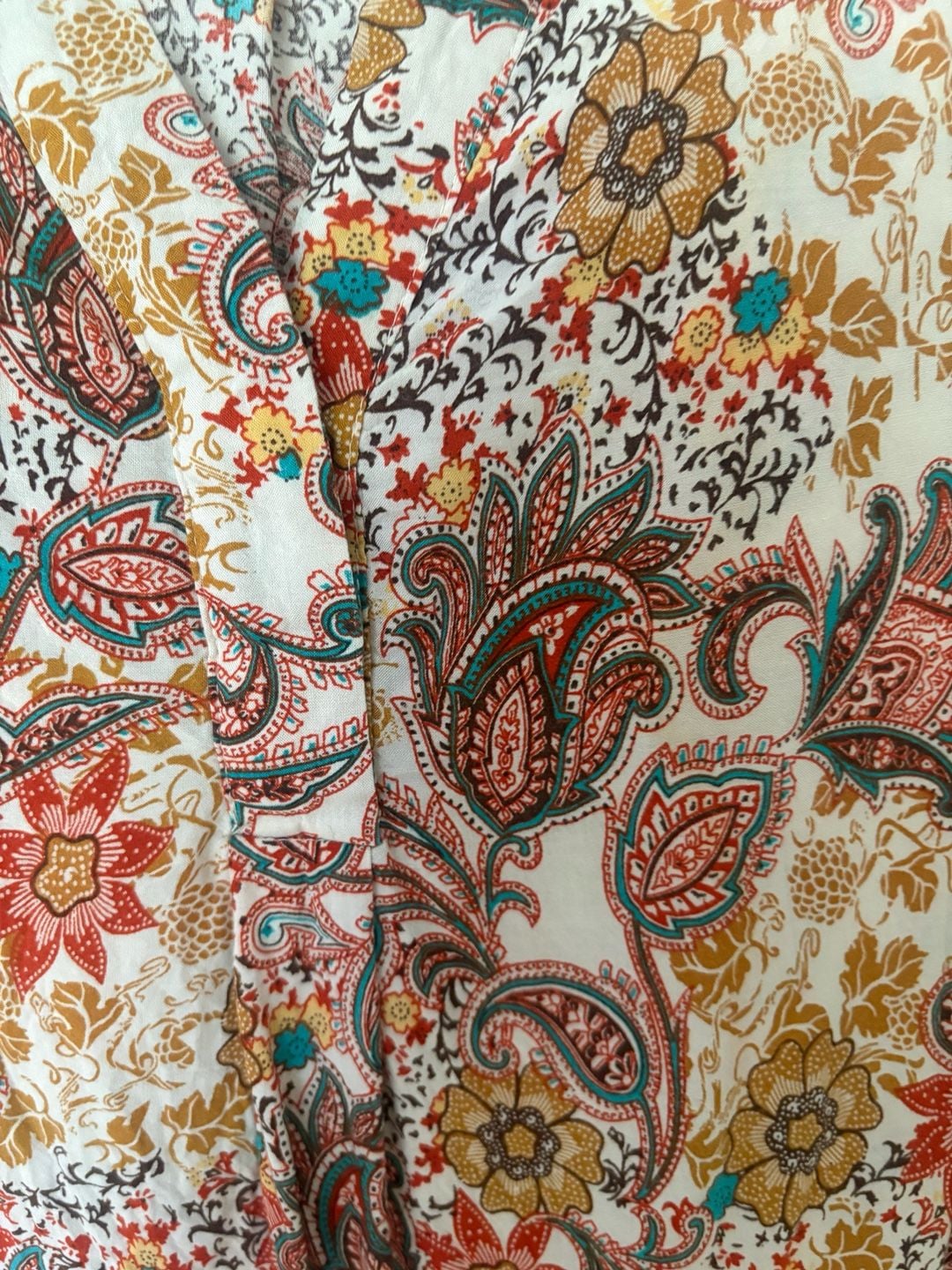 Max Studio Paisley Sleeveless V-Neck Top 3