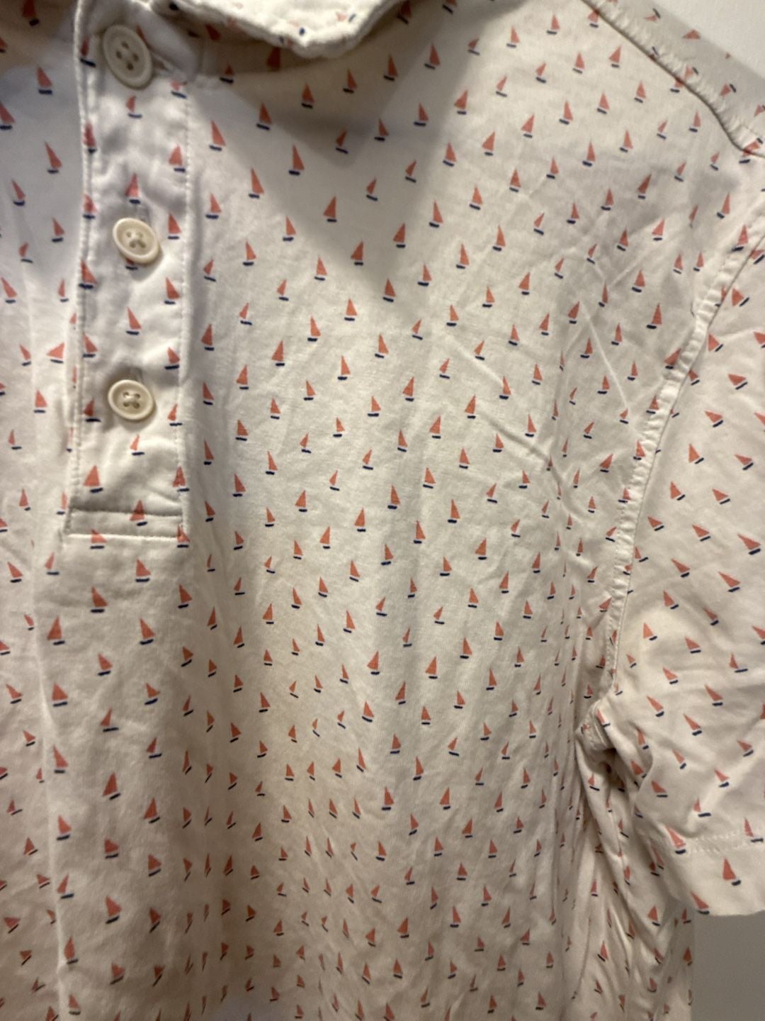 UNTUCKit Zandt Printed Performance Polo Large White Coral Sailboat 3