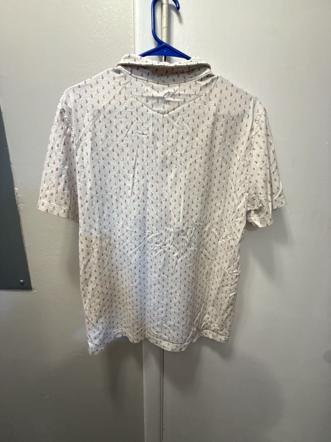 UNTUCKit Zandt Printed Performance Polo Large White Coral Sailboat 5