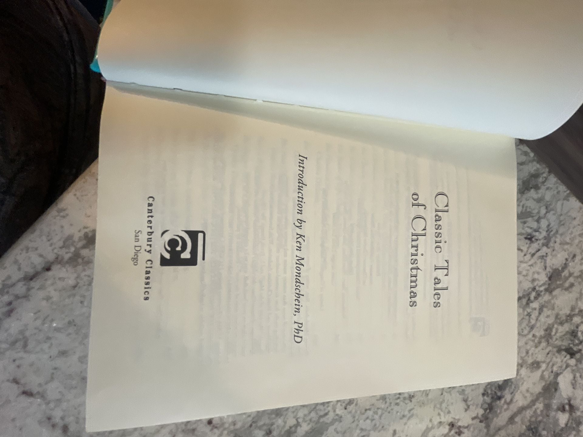 Canterbury Classics Classic Tales of Christmas Deluxe Leatherbound Book 4