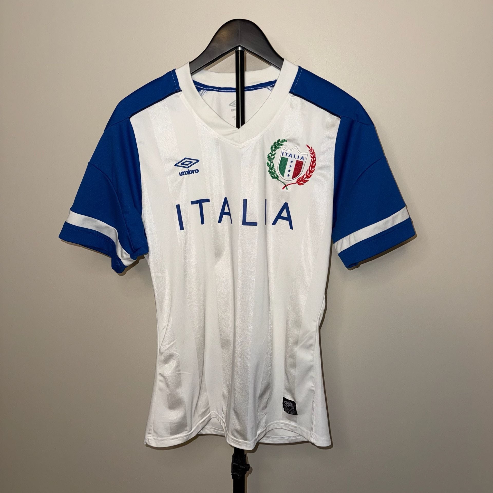 Umbro Italia Jersey Size M White Blue Soccer Jersey 2