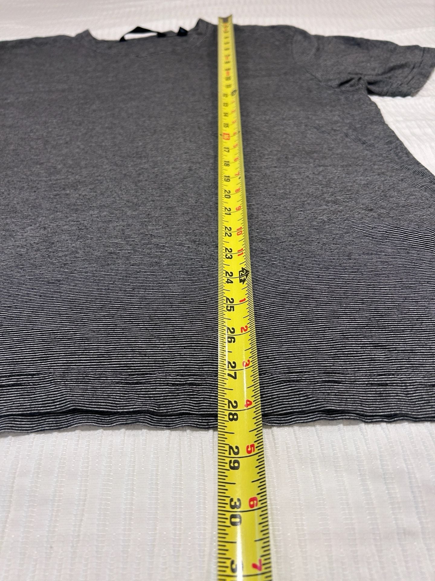 TravisMathew V-Neck T-Shirt Size L Black White Striped Short Sleeve Top 7