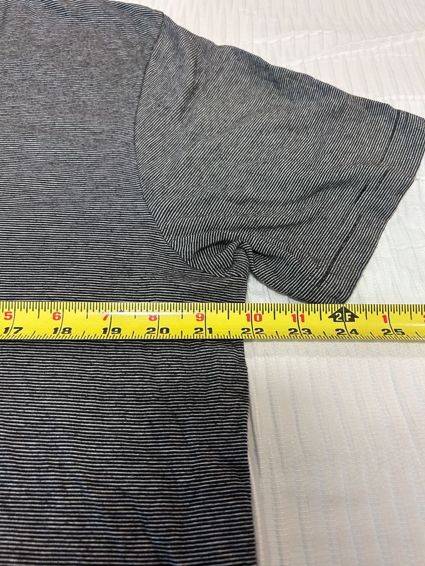 TravisMathew V-Neck T-Shirt Size L Black White Striped Short Sleeve Top 8