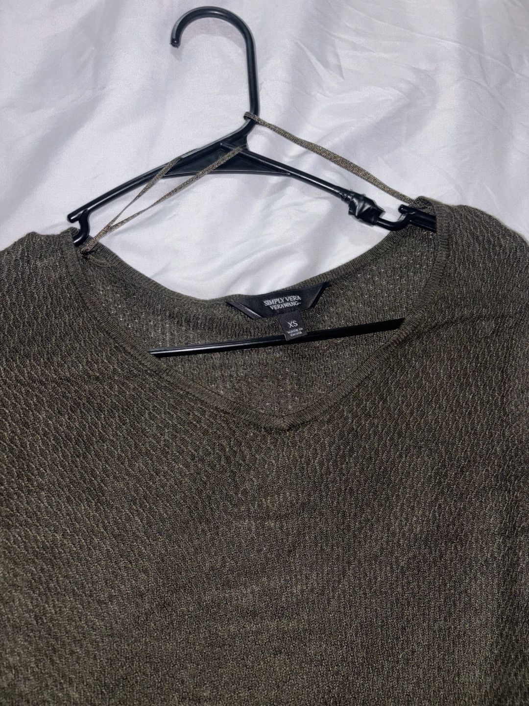 Simply Vera Wang Sweater Size XS Green V-Neck Long Sleeve Knit 2