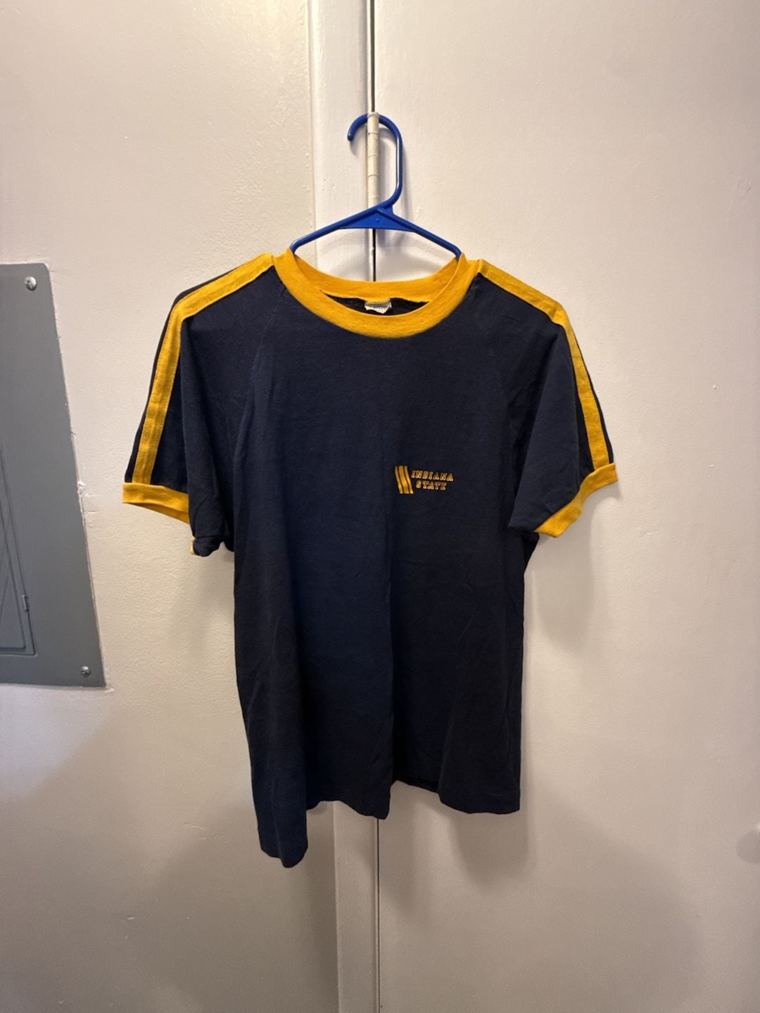 Champion Indiana State Ringer T-Shirt Size Large Vintage Navy Yellow 2