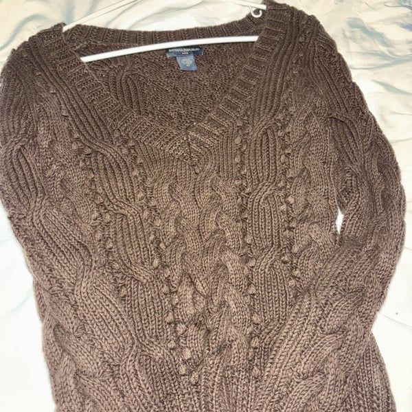 Banana Republic Cable Knit V-Neck Sweater Size XS Brown
