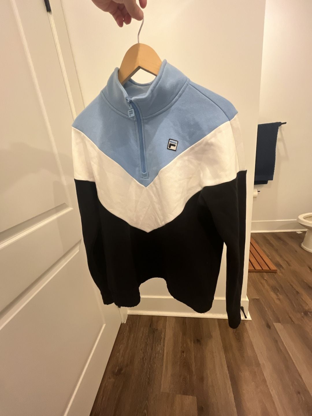 Fila Quarter Zip Sweatshirt Size L Blue White Black Chevron 2