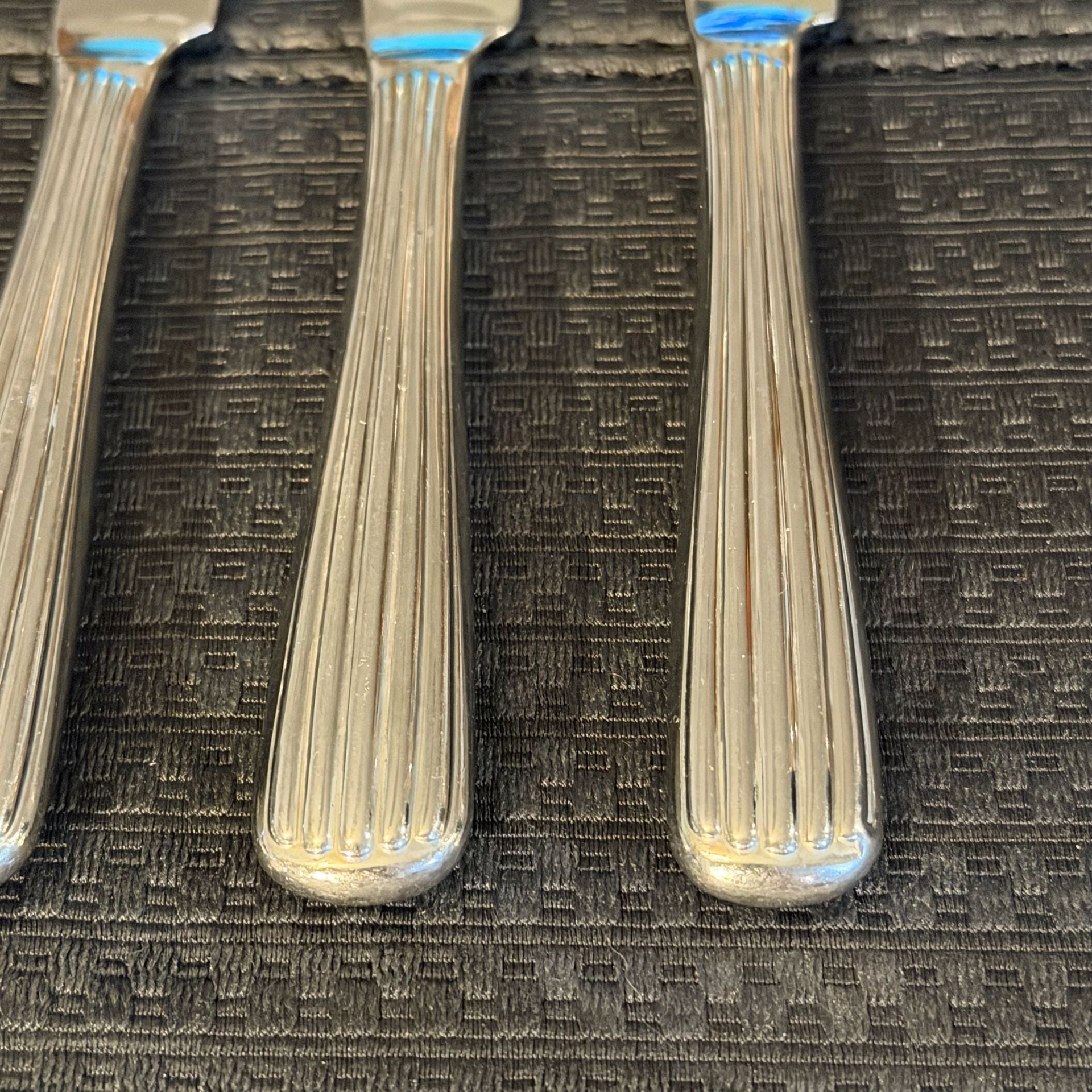Hoffritz Fascination Stainless Steel Hollow Dinner Knives Set of 4 2