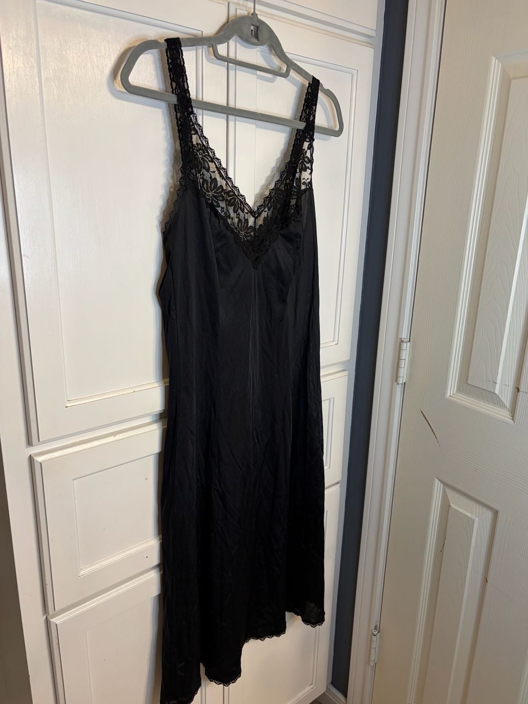 Vintage 80s Maidenform Black Lace Slip Dress Nightgown Lingerie Size 36 USA 8