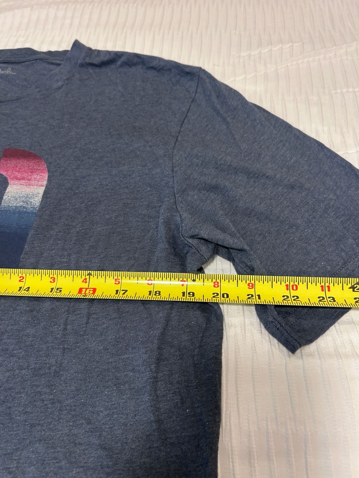 TravisMathew Sea Glass Tee Size M Blue Pima Cotton Graphic T-Shirt 7