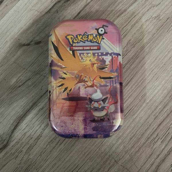 Pokemon TCG: 30th Celebration Mini Tin Zapdos & Zoroark