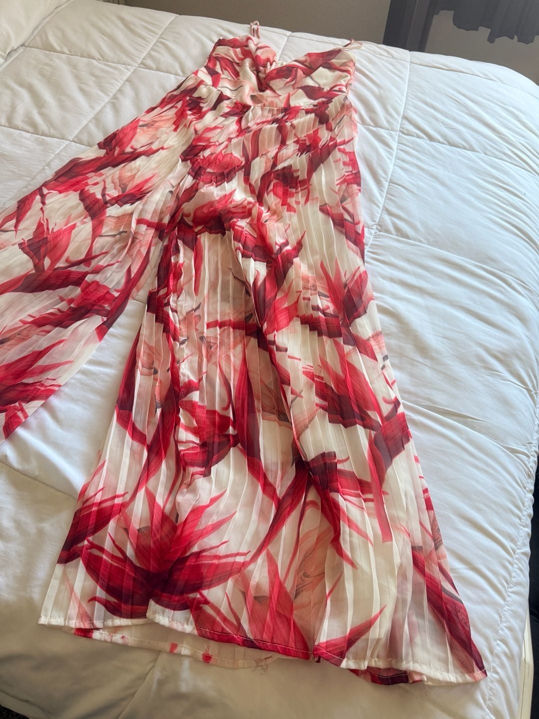 Privy Floral Pleated Jumpsuit Size L Red White Cutout Wide Leg 6