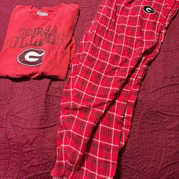 Section 101 Georgia Bulldogs T-Shirt & Starter Plaid Lounge Pants Size XL